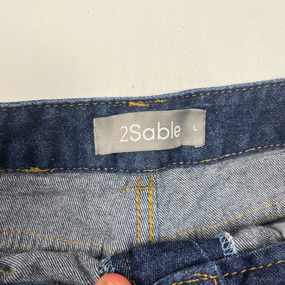 2 Sable Shorts - Picture 3 of 3